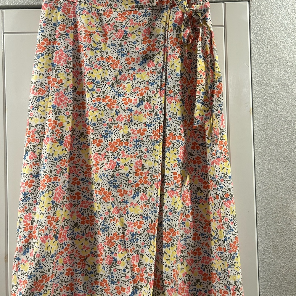 LOFT Pink Wrap Skirt with Tie Front for Casual Resort Wear